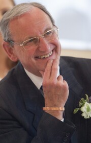 Dr Paul Calderwood 
